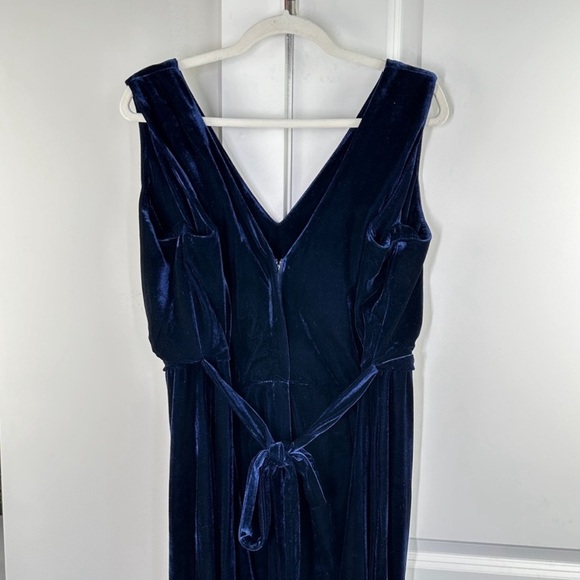 NWT Mod Cloth 18 Blue Angel Velvet Evening Gown- Navy Blue Formal Dress - Picture 6 of 11